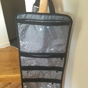 Thirty-one Fold-up Family Organizer